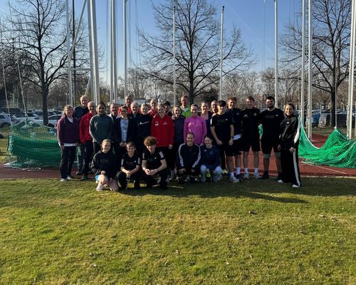 Hammerwurf mit Weltklasse Athletin Kathrin Klaas